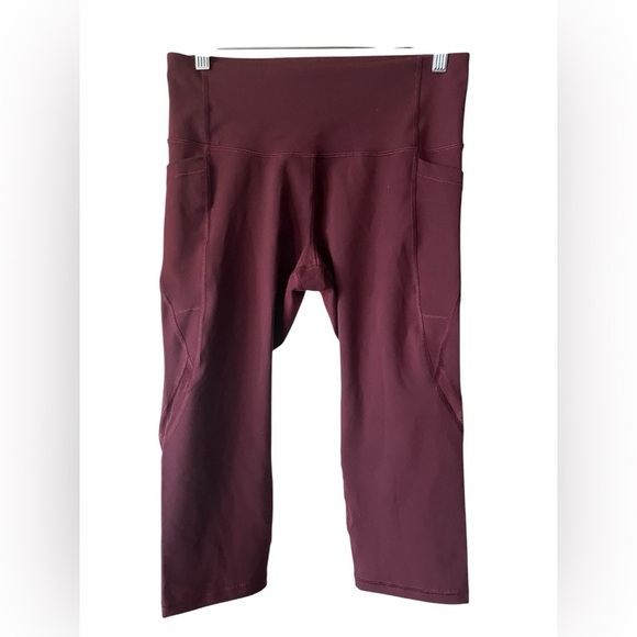 Old Navy Elevate Leggings Purple Capri Leggings with Mesh Size Large Petite - Picture 1 of 5